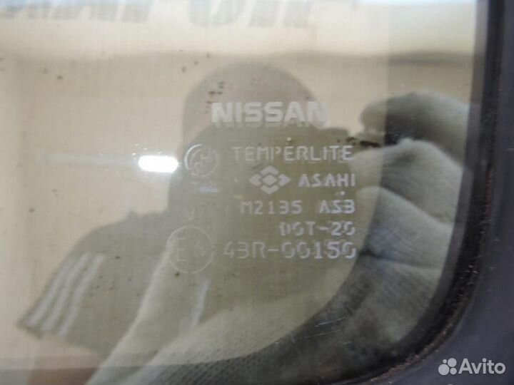 Стекло двери задней левой форточка Infiniti QX 4 J