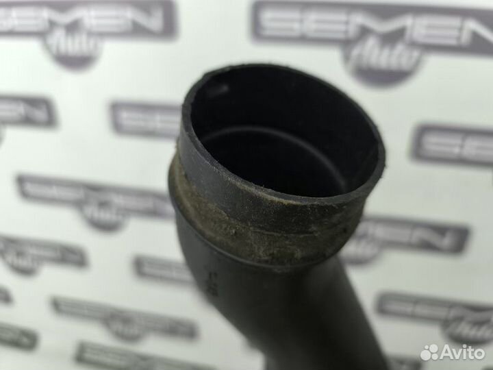 Патрубок воздушного фильтра Toyota Auris E150