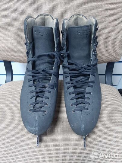 Коньки фигурные бу