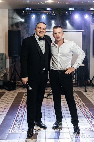 Ведущий,профессиональный вокалист,диджей