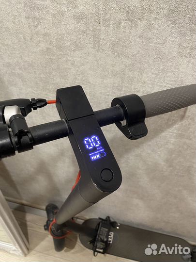 Электронный самокат aovo