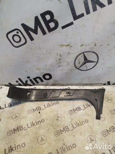 Водосток багажника правый Mercedes E-Class W212