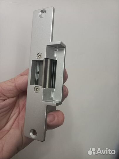 ST-SL130NO Защелка электромеханическая