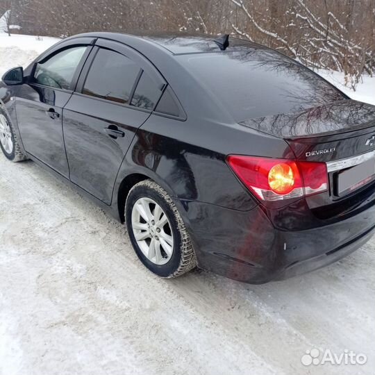 Chevrolet Cruze 1.8 AT, 2012, 261 258 км