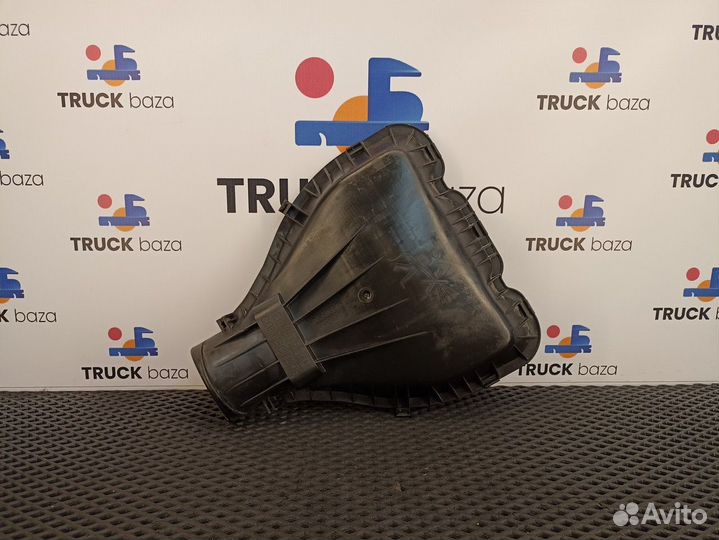 1440499 Крышка электроразъемов Scania 5-series