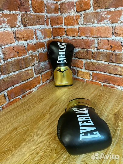 Боксерские перчатки everlast 12 oz