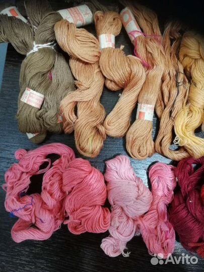 Набор мулине разных цветов