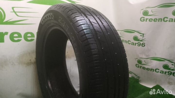 Royal Black Royal Performance 235/60 R18
