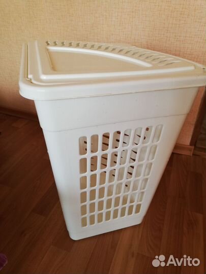 Корзина для белья угловая