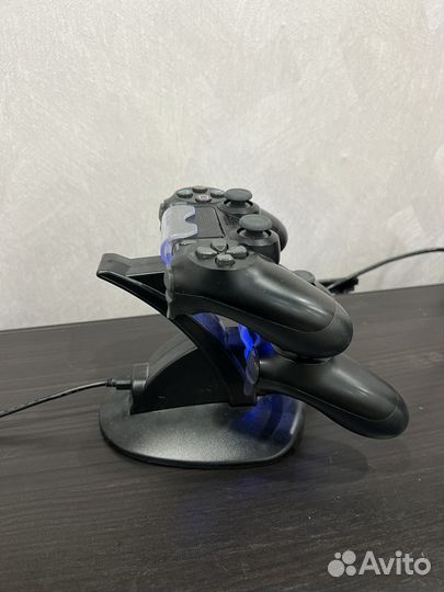 Ps4 slim 500gb+ ps move+ps aim controller