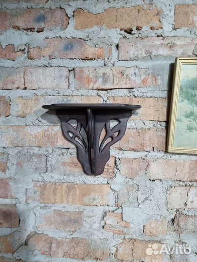 Полочка настенная деревянная в стиле модерн