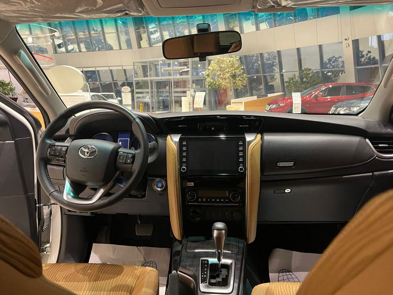 Toyota Fortuner: фото владельца
