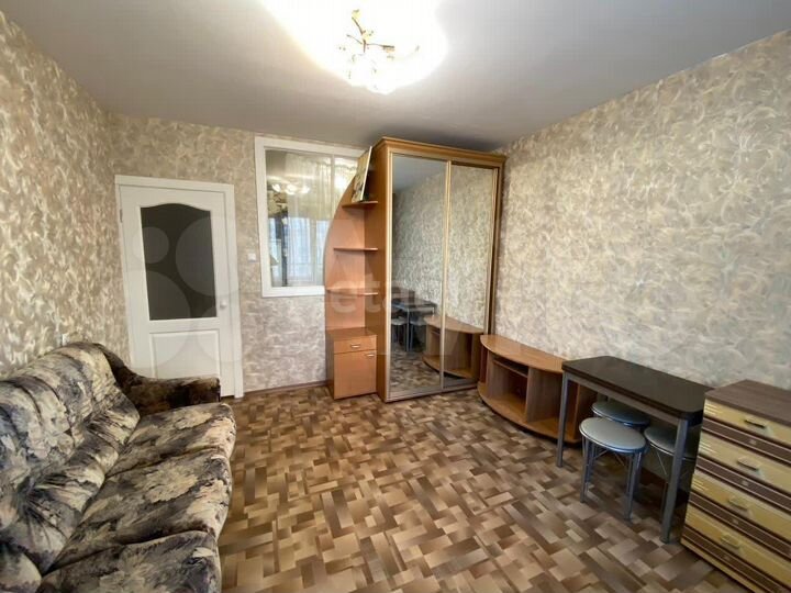 2-к. квартира, 35 м², 3/10 эт.