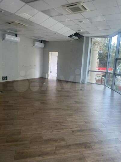 Торговая площадь, 54 м²