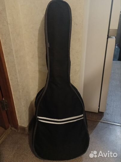 Акустическая гитара
