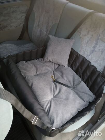 Автокресло для животных
