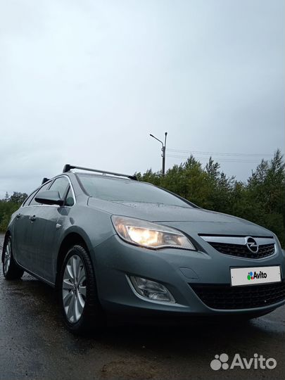 Opel Astra, 2012