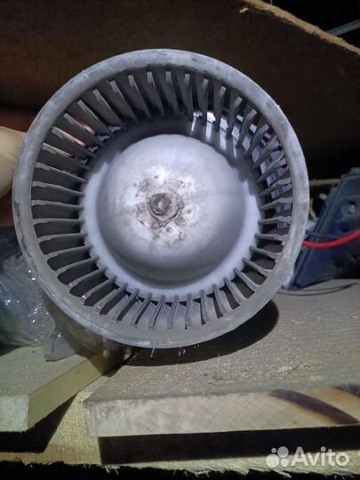 Оригинальный мотор отопителя салона 7802A217