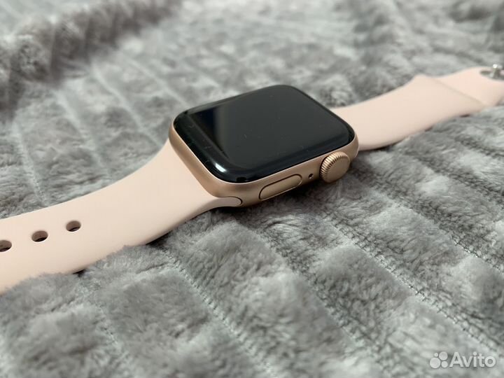 Apple watch SE 40mm rose gold
