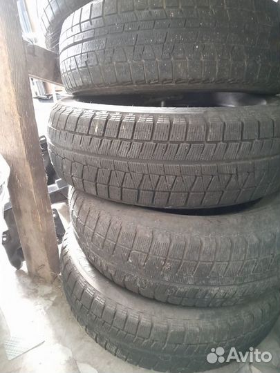 Bridgestone Blizzak Revo1 15/65 R15