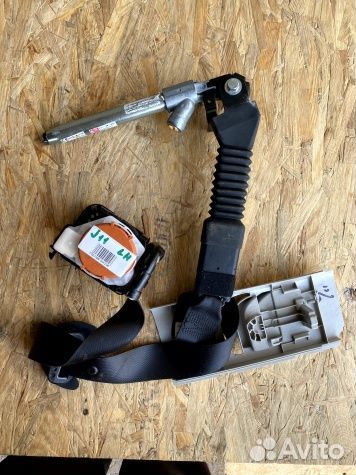 Ремень безопасности левый Nissan Qashqai J11