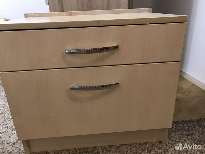 Тумба прикроватная