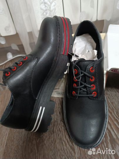 Полуботинки женские 39- 38 р из натуральной кожи