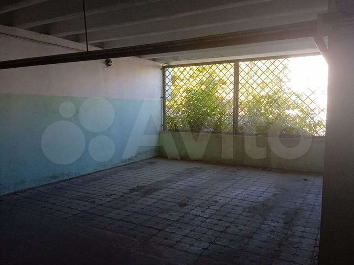 Машиноместо, 15 м²