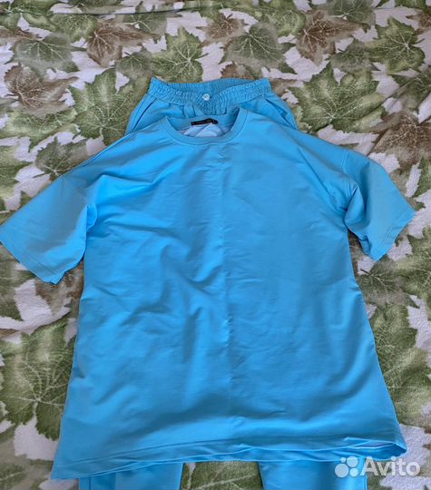 Спортивный костюм женский