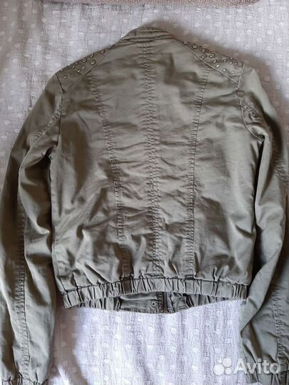 Бомбер stradivarius