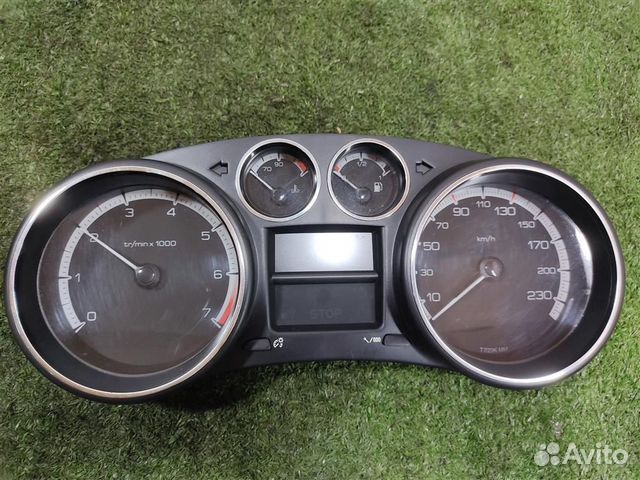 Приборная панель Peugeot 308 (4E) 2008