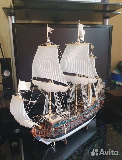 Корабль коллекционный