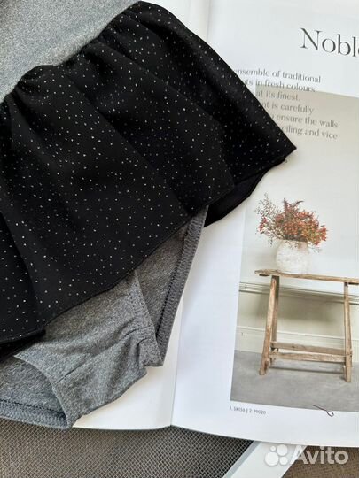 Гимнастический купальник с юбкой