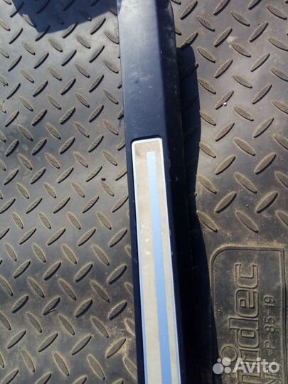 Накладка порога Audi A8 D3