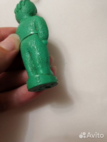 Редкий солдатик танкист. Литая резина СССР