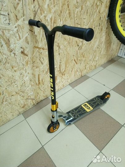 Трюковый самокат