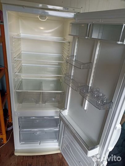 Холодильник бу