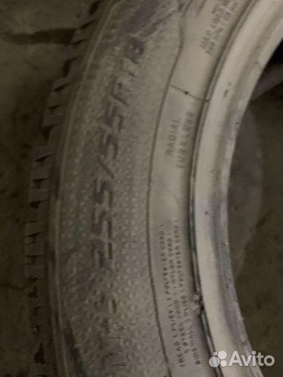 Goodyear UltraGrip 500 255/55 R18