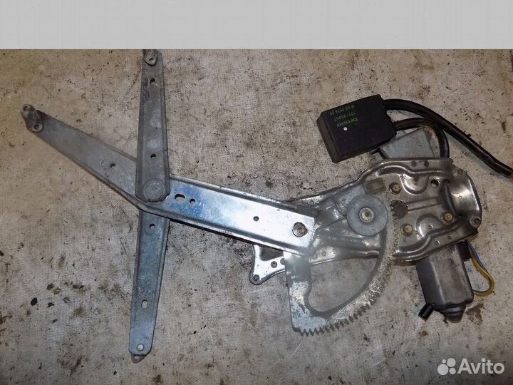 Стеклоподъемник электр. передний правый Vectra A 1