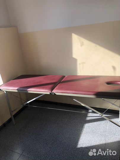 Массажный стол