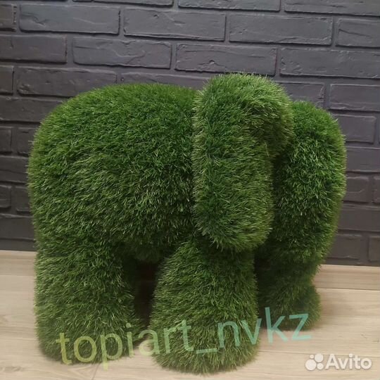 Топиарный слоник