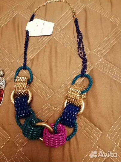 Колье ожерелье