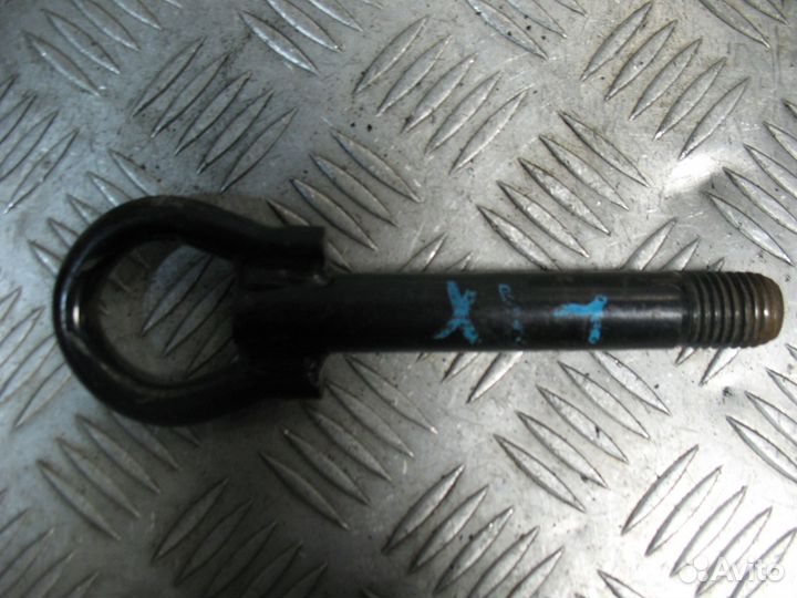 Крюк буксировочный Mitsubishi Lancer 9