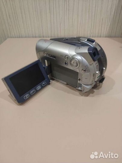Видеокамера canon