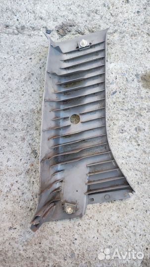 Накладка стойки кузова Toyota Estima