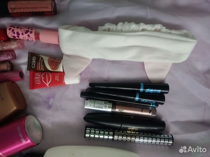 Помады,блеск,крем, шампунь,тени пакетом