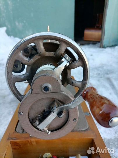 Швейные машины б/у. Советского времени