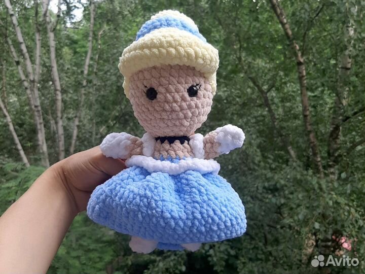 Вязаные игрушки ручной работы. Золушка