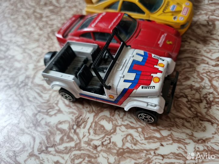 Модели машин Burago 1:43 без коробок