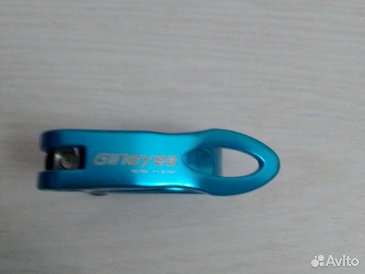 Зажим подседельной трубы велосипеда